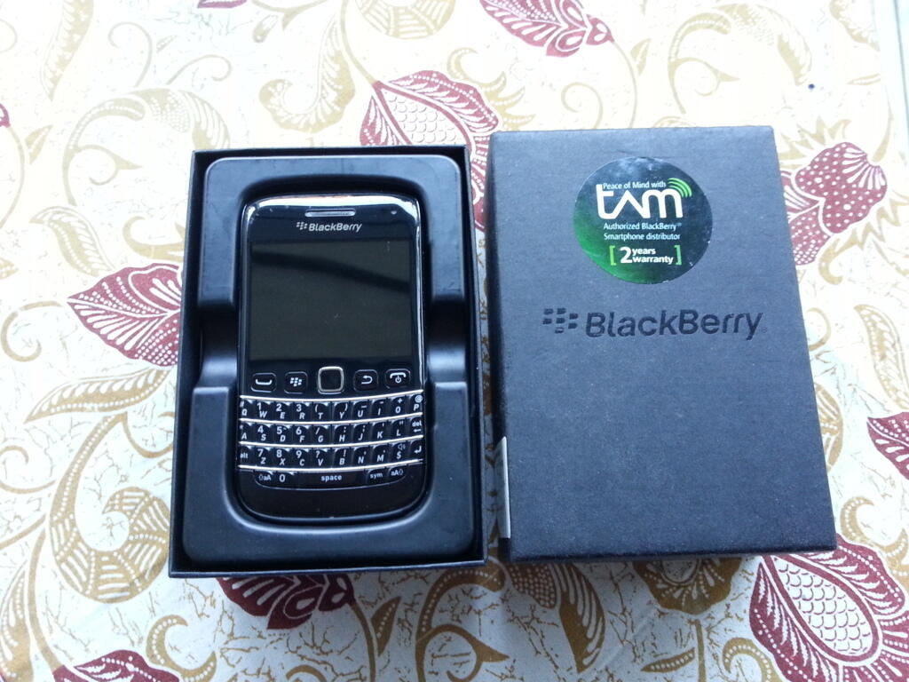 blackberry onyx3 aka bellagio black TAM muluss