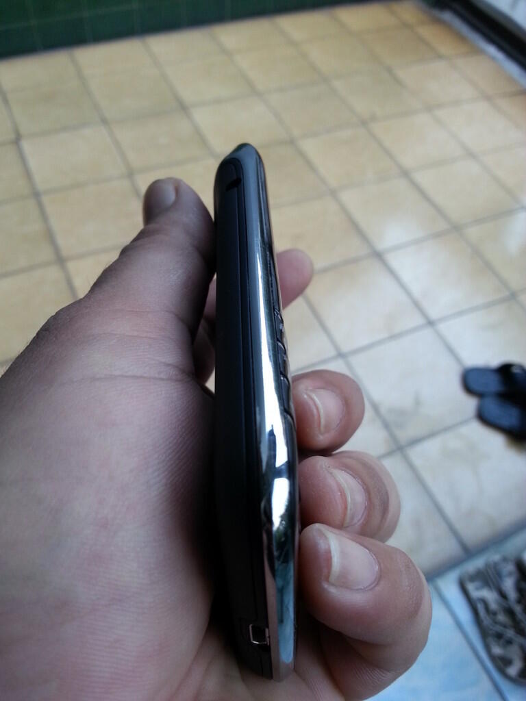 blackberry onyx3 aka bellagio black TAM muluss