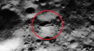 Benarkah Ada Kapal Induk Alien Di Bulan?