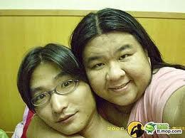 laki laki tampan and wanita kurang cantik...