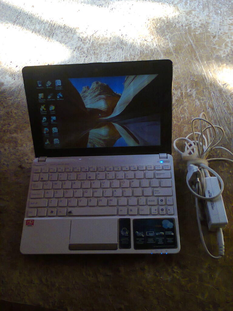 netbook asus 1015b pati