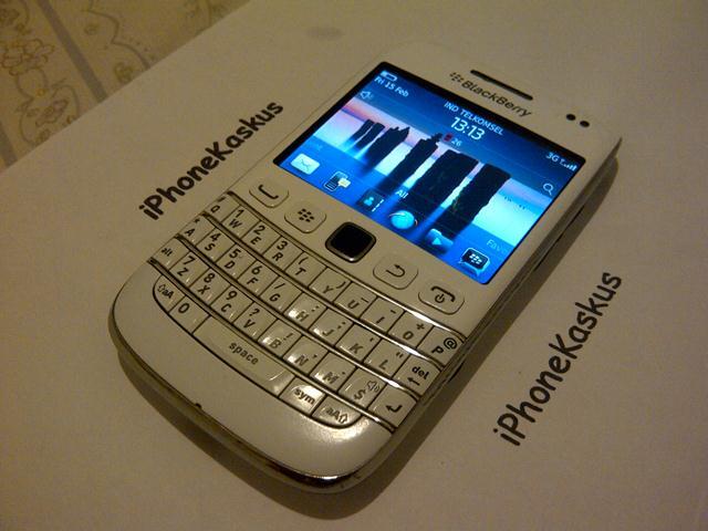 Blackberry Bellagio Onyx 3 9790