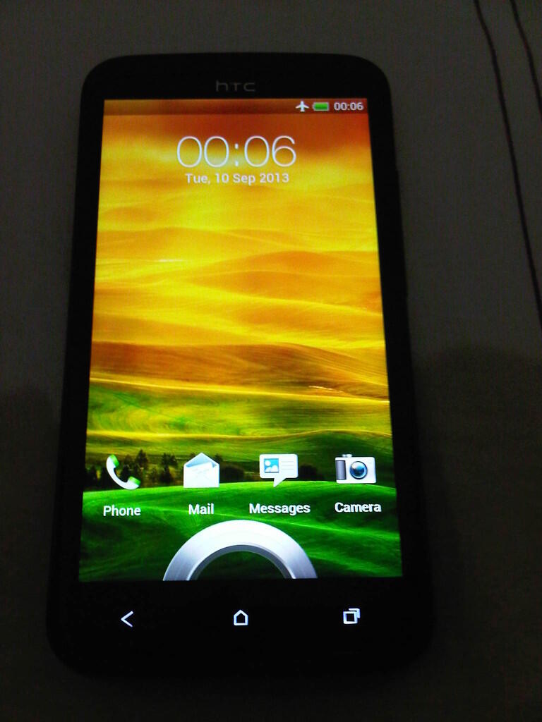 HTC ONE X GSM Garansi Resmi (Surabaya)