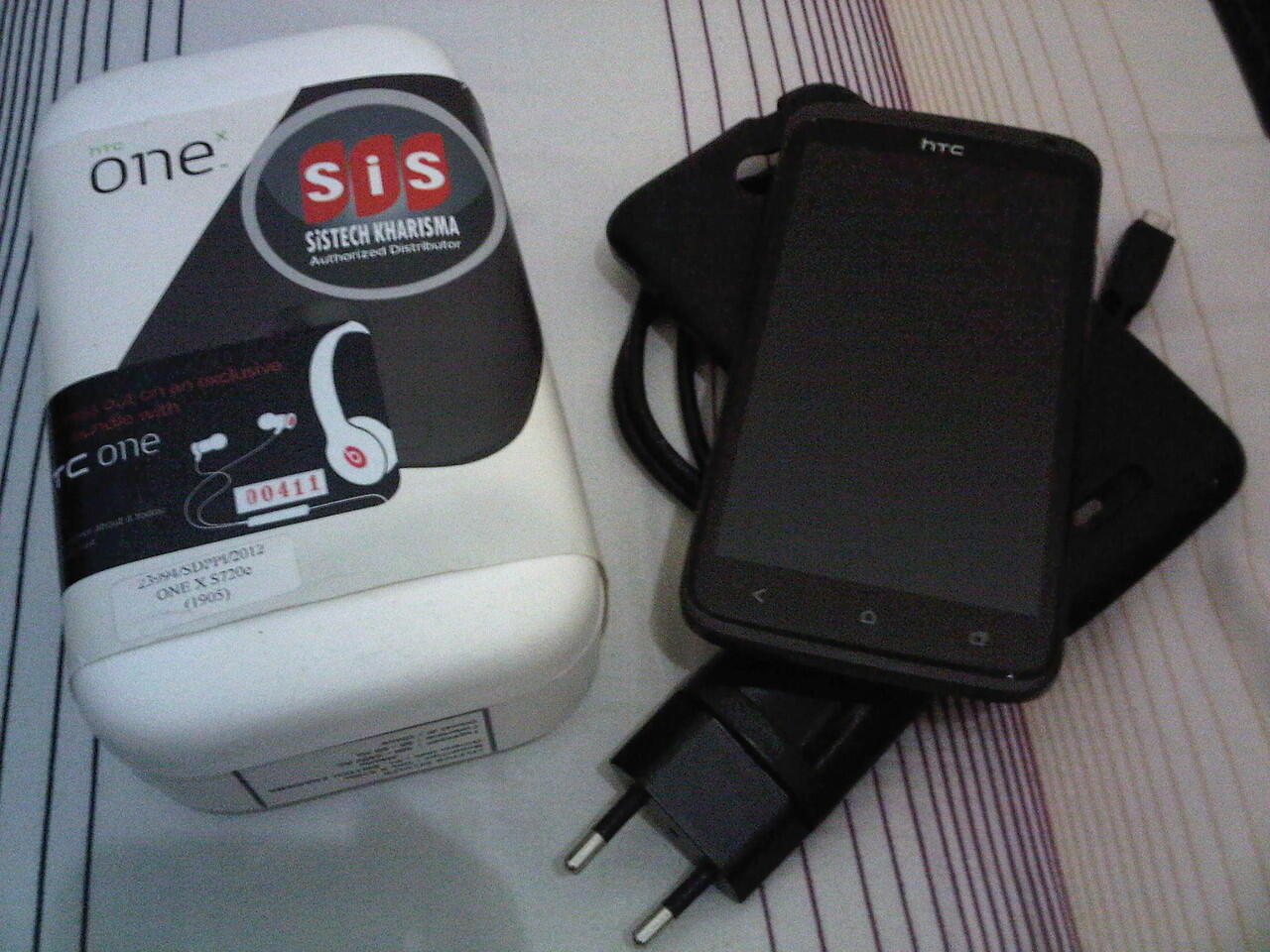 HTC ONE X GSM Garansi Resmi (Surabaya)