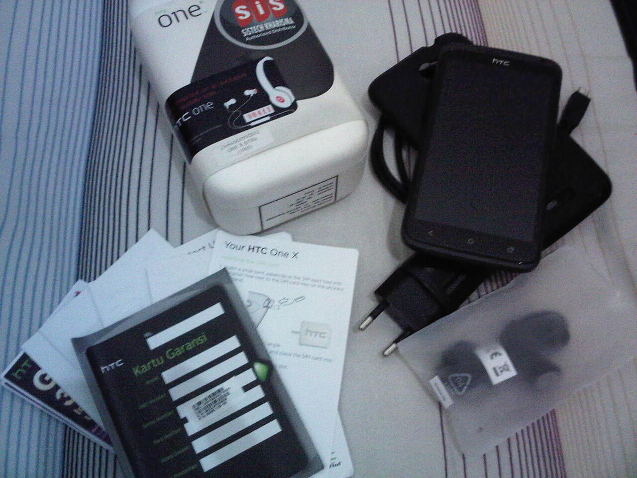 HTC ONE X GSM Garansi Resmi (Surabaya)