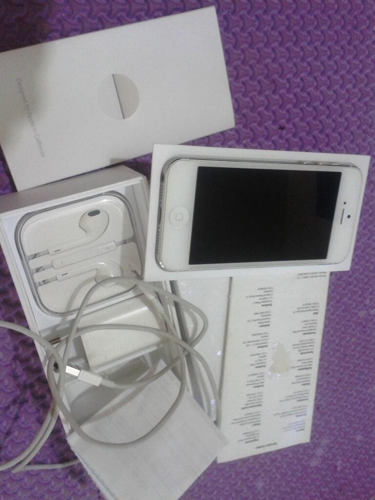 iPhone 5 16 GB White Like New dan Garansi Panjang,Bandung