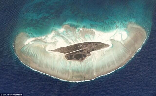 FOTO : Pulau-pulau Indah yang Diambil dari Angkasa