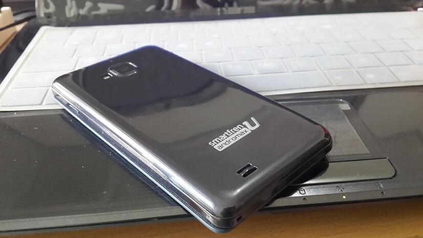smartfren andromax U kondisi 99% free flip cover