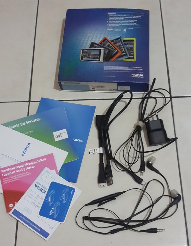 NOKIA N8-00 ( MURAH, MASIH LENGKAP )