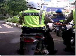 Tingkah konyol bapak Polisi (PIC)