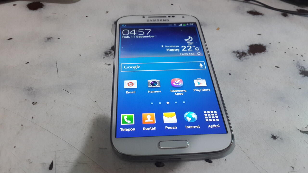 jual samsung galaxy s4 putih surabaya
