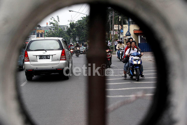 Foto-foto Pelajar Bermotor Kangkangi Aturan