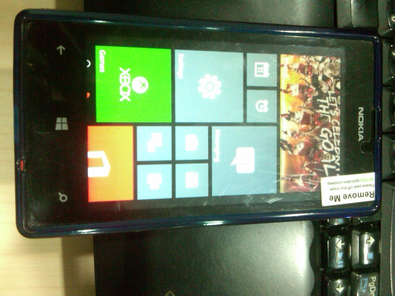 LUMIA 520 MERAH MULUS FULLSET BANYAK BONUS
