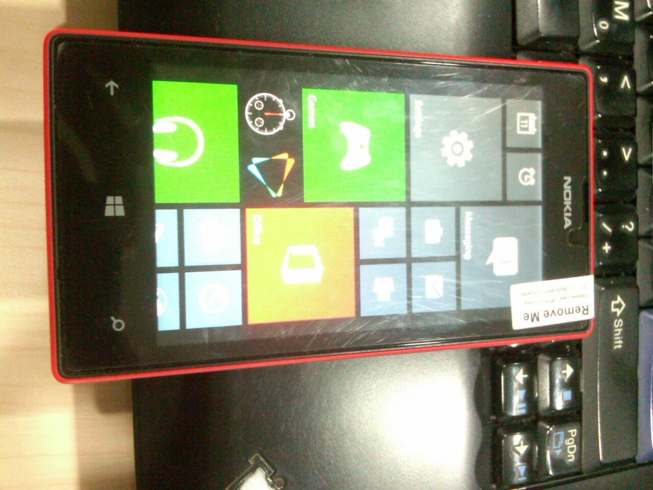 LUMIA 520 MERAH MULUS FULLSET BANYAK BONUS