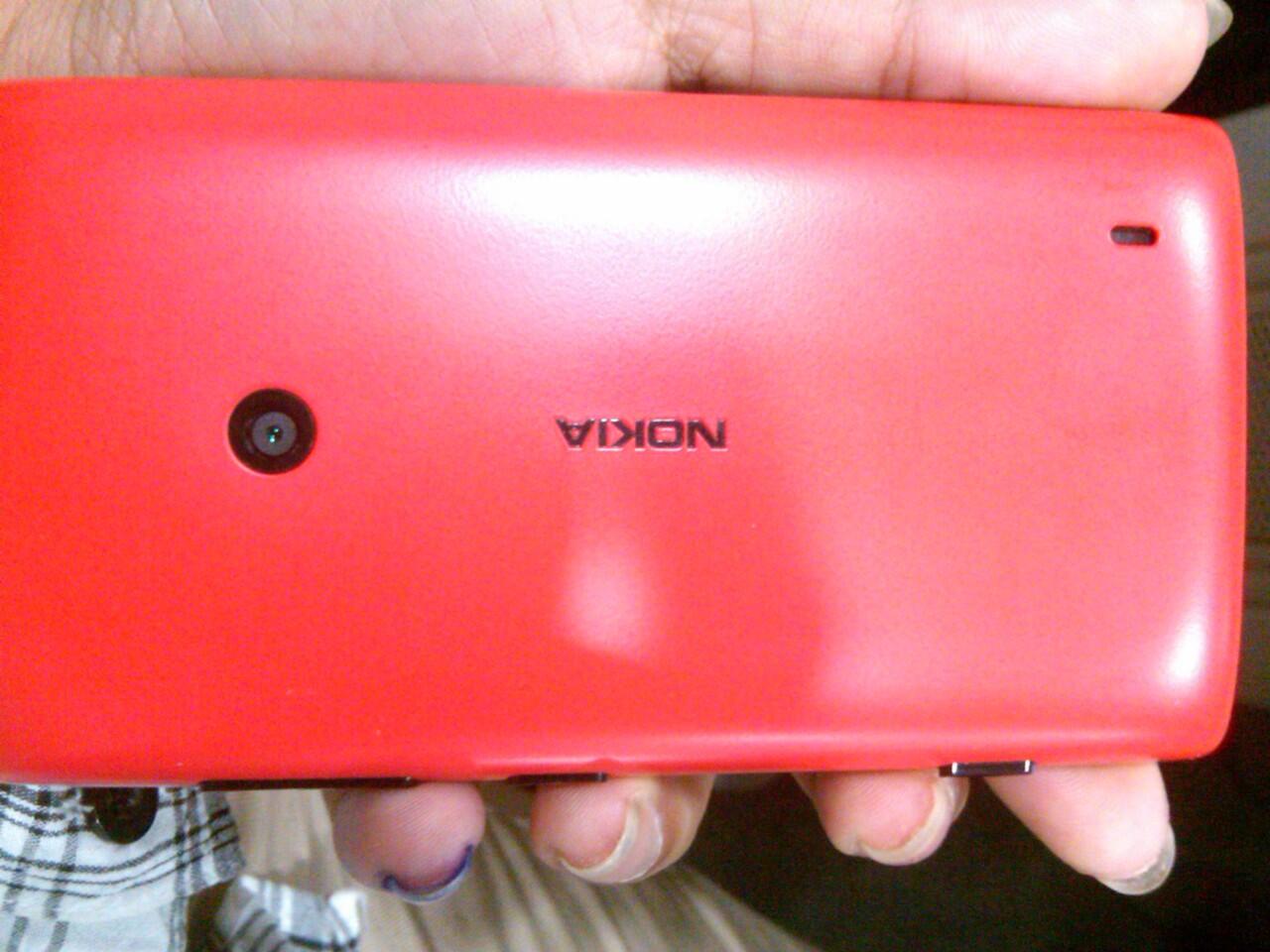 LUMIA 520 MERAH MULUS FULLSET BANYAK BONUS