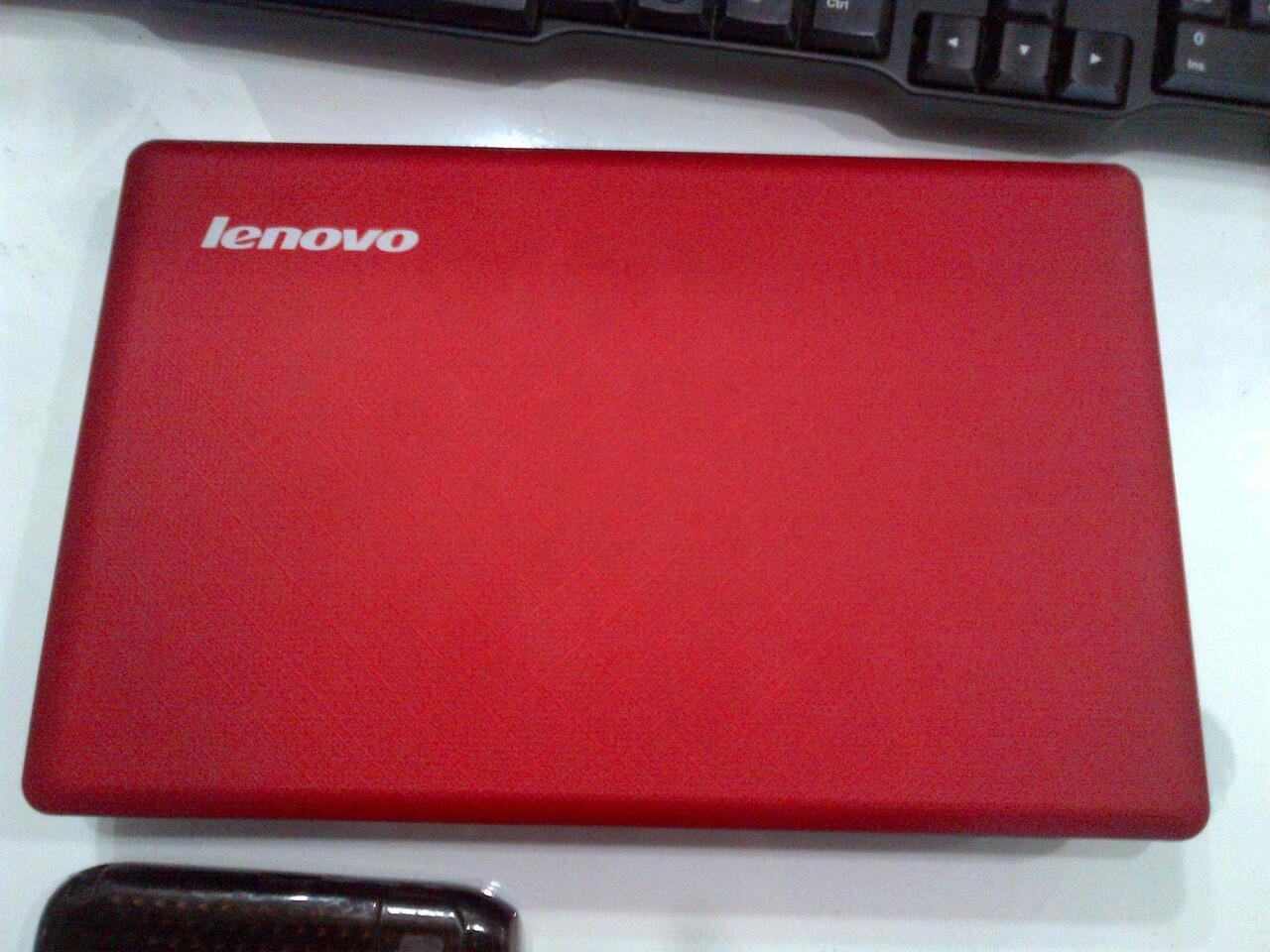Jual Netbook LENOVO IdeaPad S110 59333035 10.1 Inch baru seminggu pakai Like New