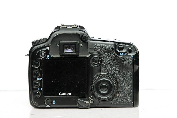 jual CANON 30D body MURAAHHH!!