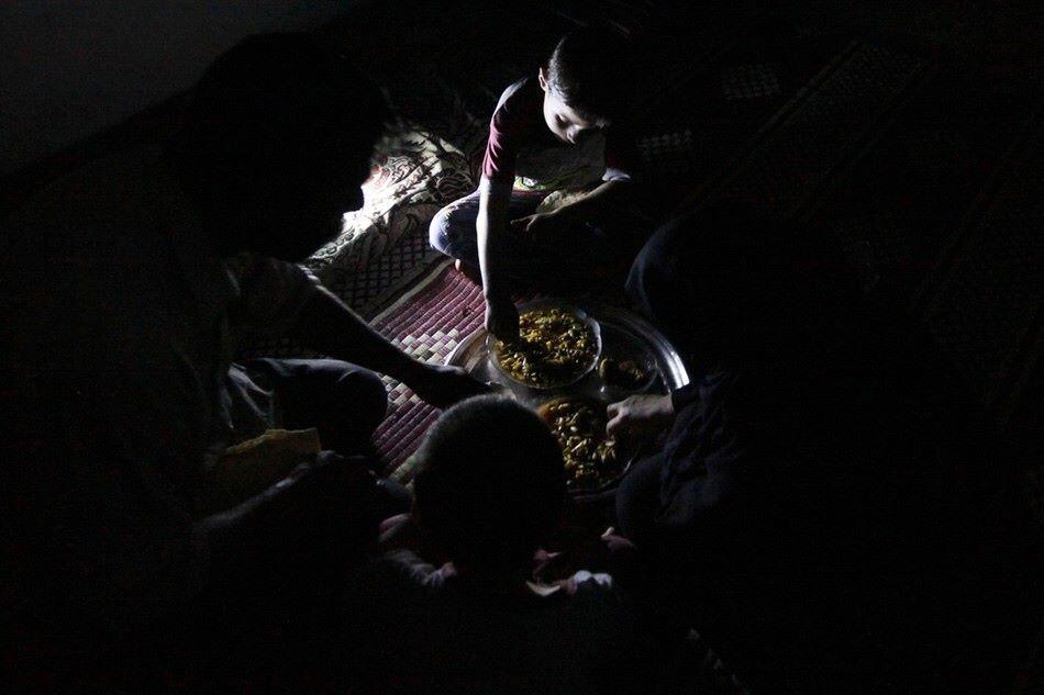 Bocah Cilik Perakit Senjata Artilleri Mujahidin Di Syria (NO SARA)