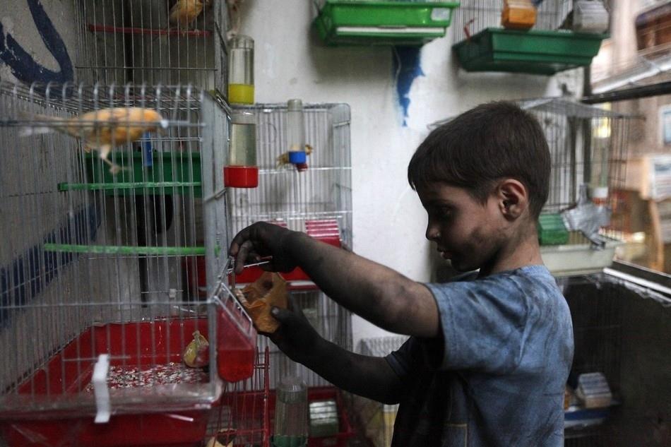 Bocah Cilik Perakit Senjata Artilleri Mujahidin Di Syria (NO SARA)