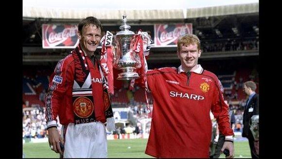 .::7 Jersey bersejarah manchester united(fans MU massuupp)::.