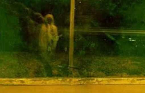 Foto Penampakan Hantu Yang Dipercaya Asli