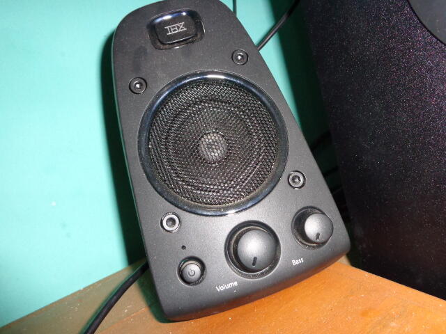 SPEAKER LOGITECH Z 623 THX Garansi panjang