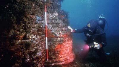 10 Reruntuhan Bawah Laut yang Paling Mengagumkan