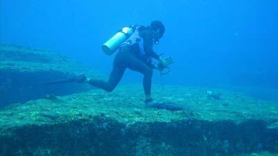 10 Reruntuhan Bawah Laut yang Paling Mengagumkan