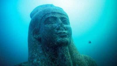 10 Reruntuhan Bawah Laut yang Paling Mengagumkan