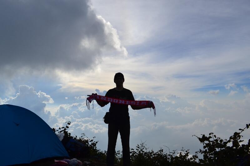 &#91;CATPER&#93; Parade Awan dan Sang Surya menyambut kami di Puncak Cikuray (2.821 Mdpl)