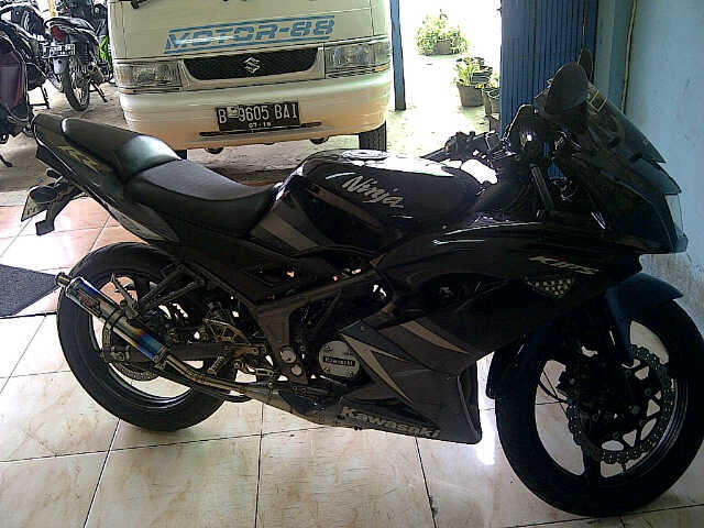 ninja krr 2013 hijau dan krr 2012 hitam kips