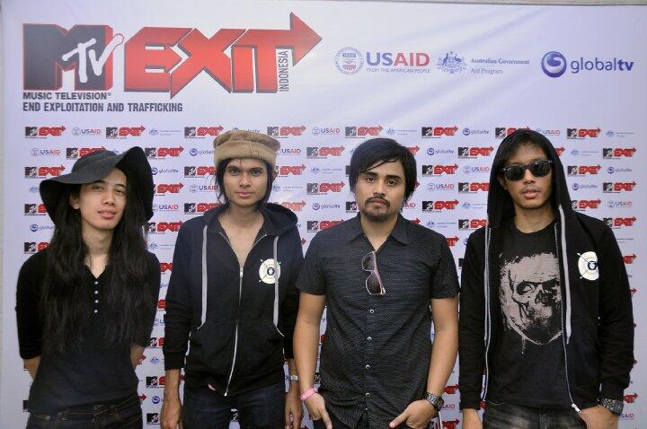 ASIK! Band-band Indonesia Yang Jarang Lypsinc atau Lipsing 