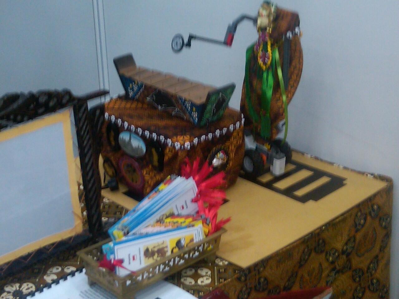 &#91;LIVE&#93;Indonesian Robotics Olympiad 2013