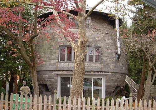 10 Desain Rumah Paling Aneh di Dunia