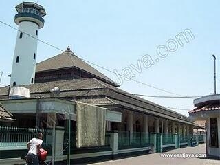 10 Masjid tertua di Indonesia