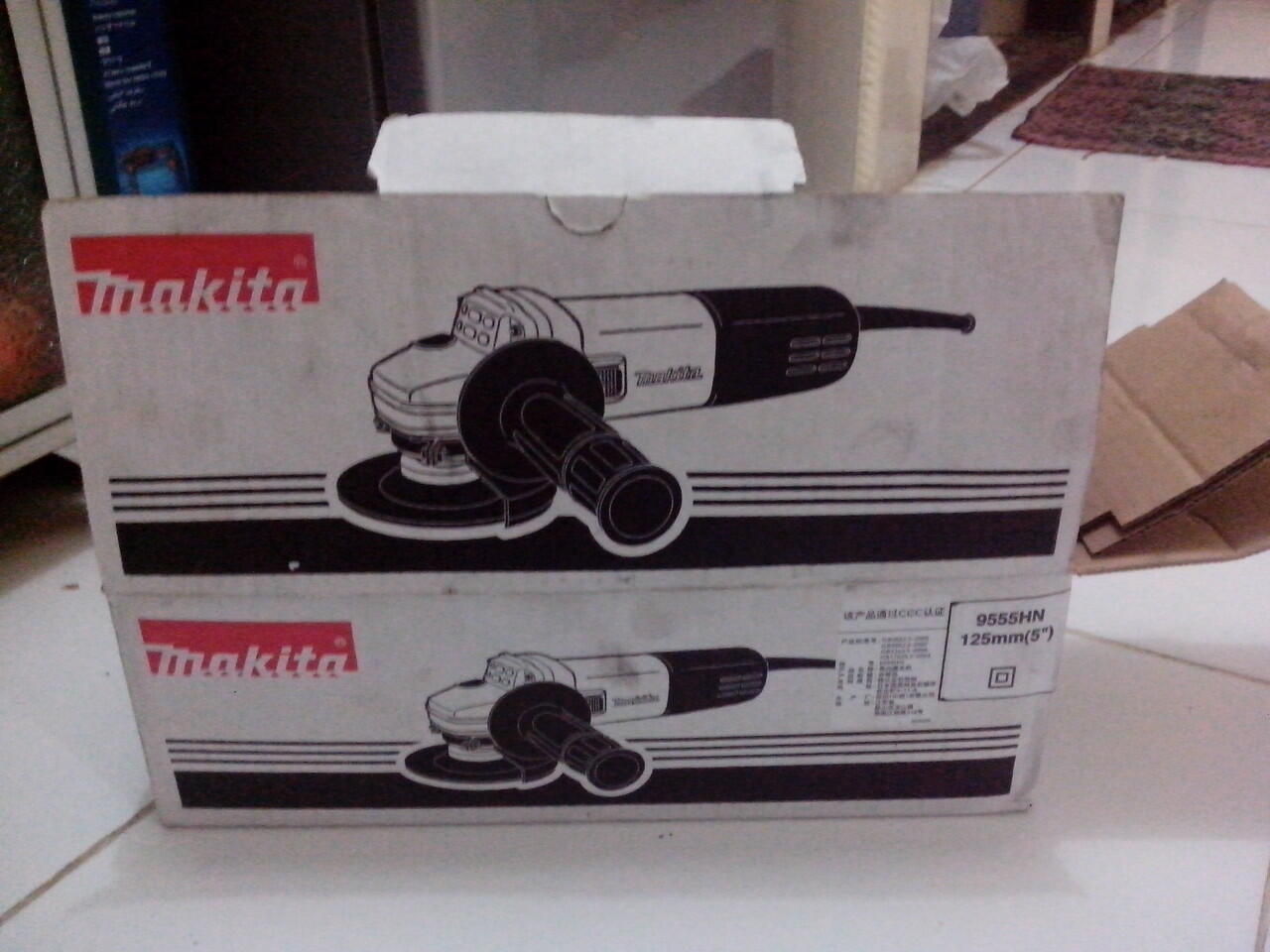 WTS Makita Angle Grinder 125mm 710W 9555HN