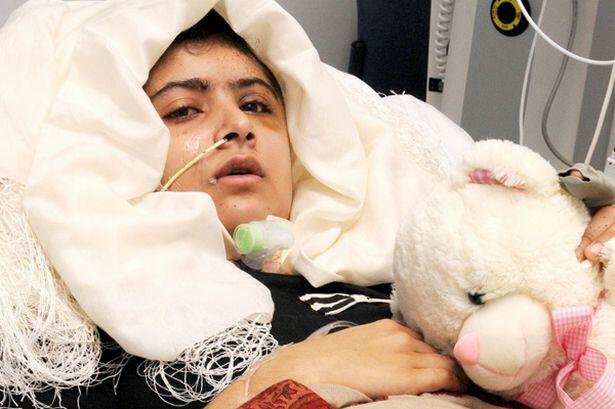 perjuangan gadis pakistan demi pendidikan meskipun tertebmak di kepala (malala)