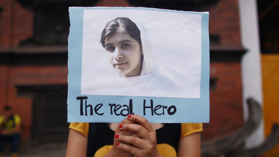 perjuangan gadis pakistan demi pendidikan meskipun tertebmak di kepala (malala)