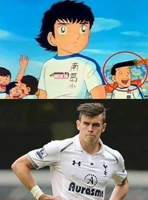 Wah ternyata ketika masih anak-anak Gareth Bale pernah bermain bersama Tsubasa!