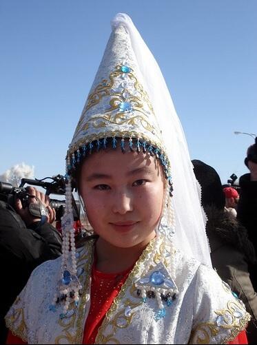 Foto-Foto Cewek Asia Tengah (Udah Pernah Liat gan)