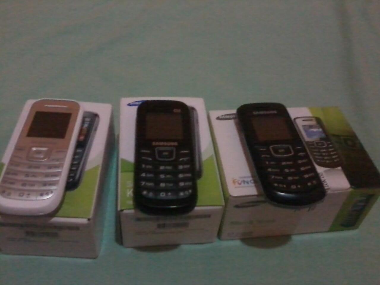 Cari 2 Pcs Samsung Keystone 2 GT-E1205T  KASKUS