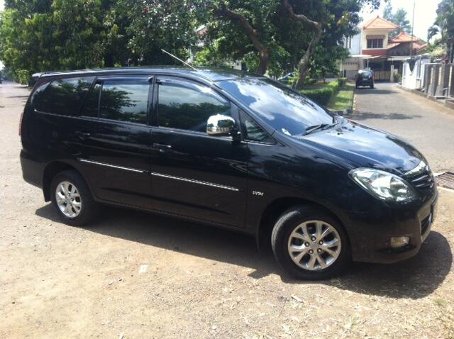Innova G A/T Luxury Hitam Metalik