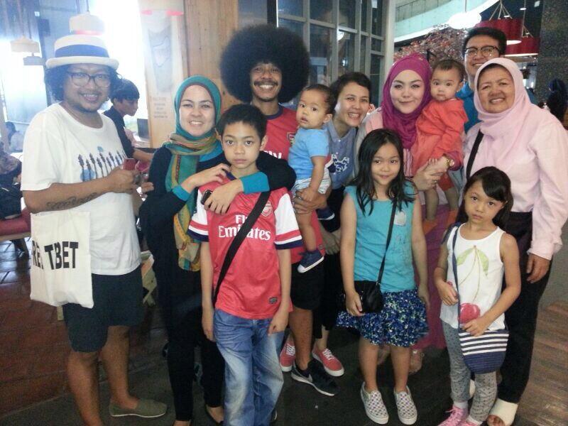 15 thn berambut kribo,edi brokoli akan dibotakin demi anak2 penderita kanker!