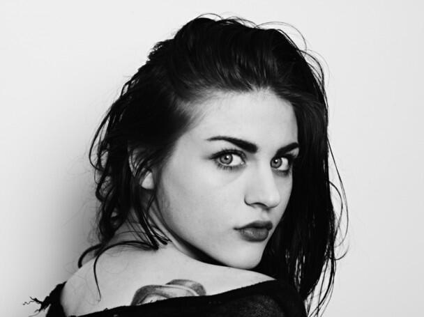 Cantiknya Frances Bean Cobain - putri satu&quot;nya Kurt Cobain