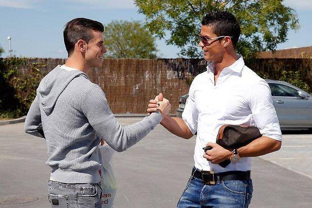 &#91;HOT&#93; Harga Pakaian yang dipakai CR7 dan Bale saat pergi latihan