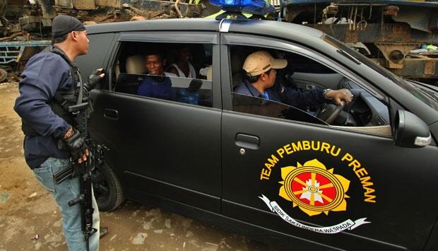 &#91;Foto&#93; Menculik dan menyiksa ibu penjual kopi, 19 pemuda kelompok Flores ditangkap