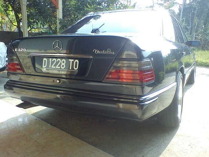 Cepatt gan Mercedes Mercy Boxer 300e Model Masterpiece Sportline