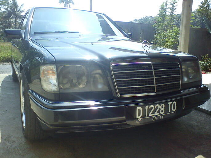 Cepatt gan Mercedes Mercy Boxer 300e Model Masterpiece Sportline