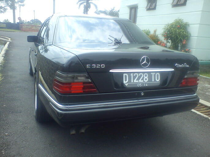 Cepatt gan Mercedes Mercy Boxer 300e Model Masterpiece Sportline