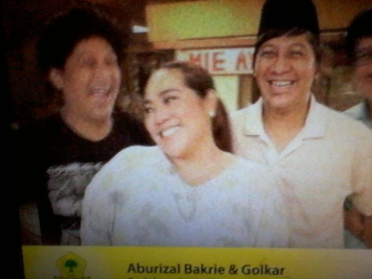 &#91;OVJ&#93; Andre &amp; Nunung Dukung ARB &#91;Abu Rizal Bakrie&#93;